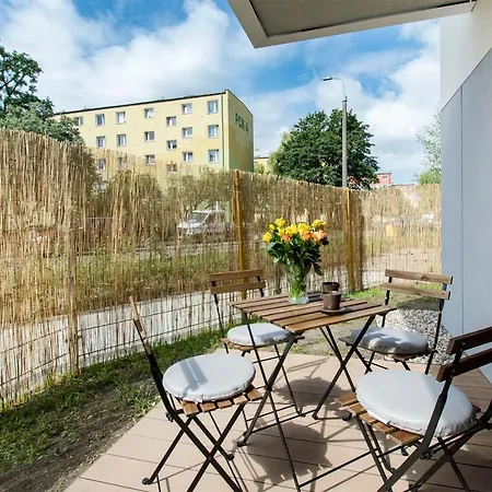 Apartament Z Ogrodkiem Brzezno Gdansk Exterior photo