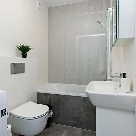 Apartament Z Ogrodkiem Brzezno Gdansk Exterior photo