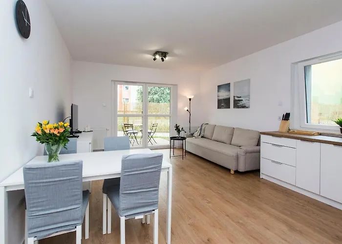 Apartament Z Ogrodkiem Brzezno